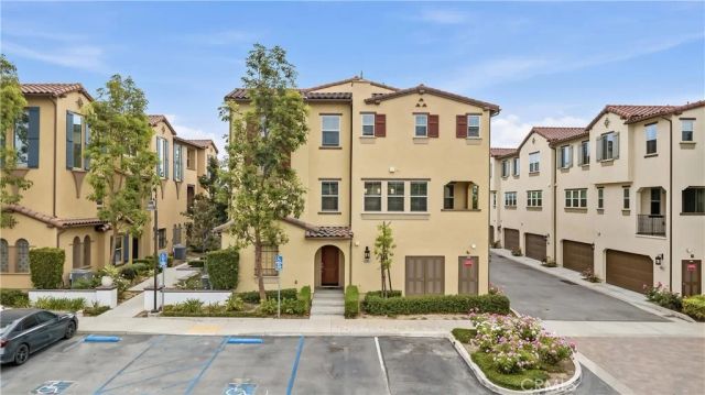 20982 Cornerstone Dr, Walnut, CA 91789