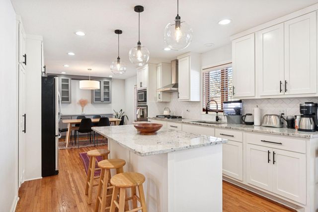 4290 Ithaca Lane N, Plymouth, MN 55446