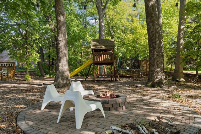 4290 Ithaca Lane N, Plymouth, MN 55446