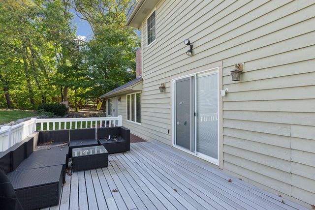 4290 Ithaca Lane N, Plymouth, MN 55446