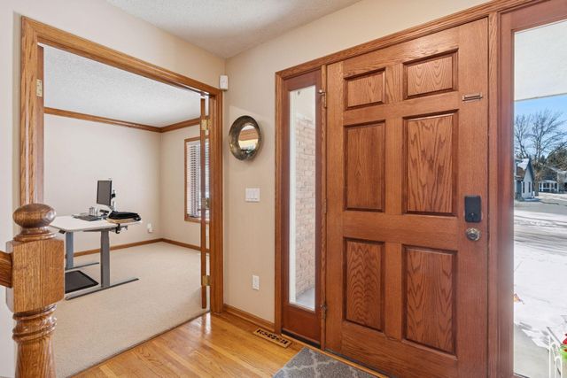 4290 Ithaca Lane N, Plymouth, MN 55446