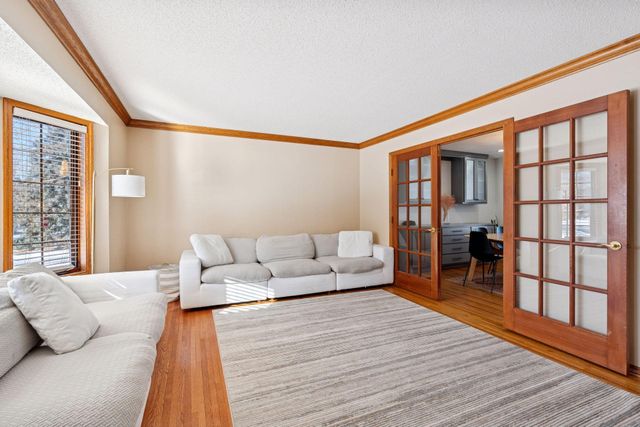 4290 Ithaca Lane N, Plymouth, MN 55446