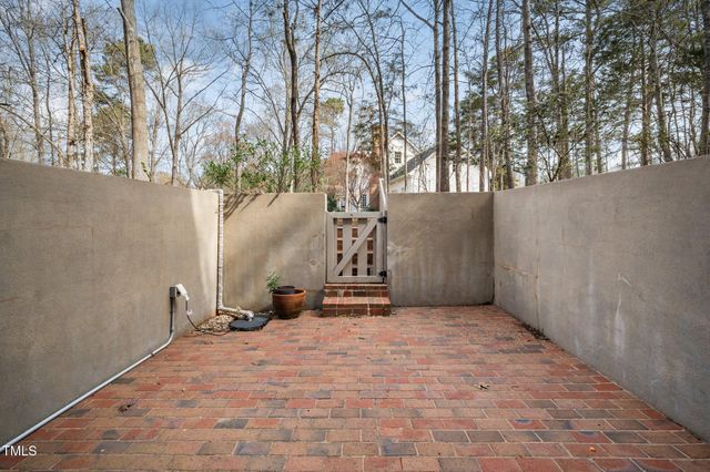 737 Pinehurst Drive, Chapel Hill, NC 27517