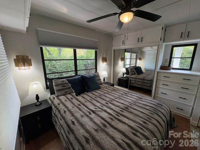232 Trillium Road, Newland, NC 28657