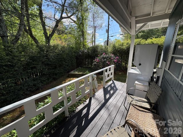 232 Trillium Road, Newland, NC 28657