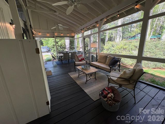 232 Trillium Road, Newland, NC 28657