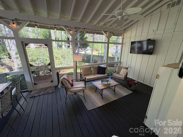 232 Trillium Road, Newland, NC 28657