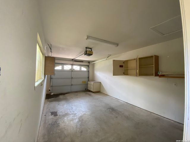 570 BEVERLY LN, New Braunfels, TX 78130