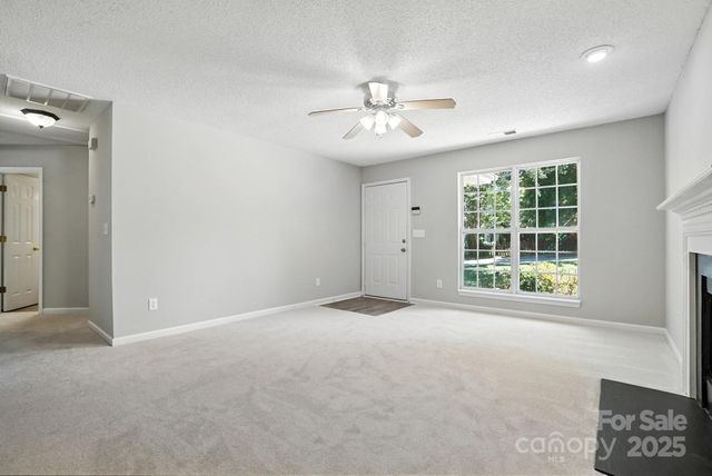 14658 Laura Michelle Road, Huntersville, NC 28078