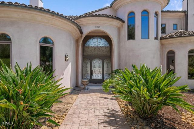 10948 Alto Court, Oak View, CA 93022