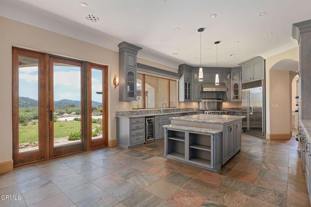 10948 Alto Court, Oak View, CA 93022