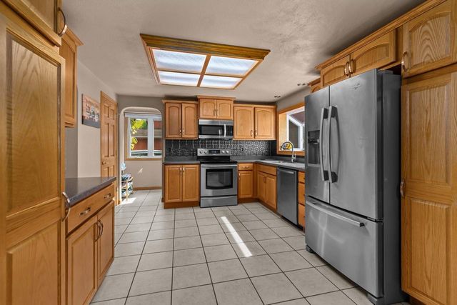 2345 BRANTWOOD DRIVE, Neenah, WI 54956