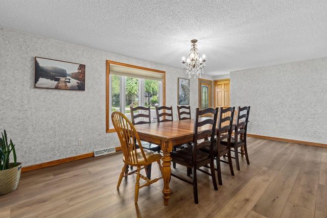 2345 BRANTWOOD DRIVE, Neenah, WI 54956