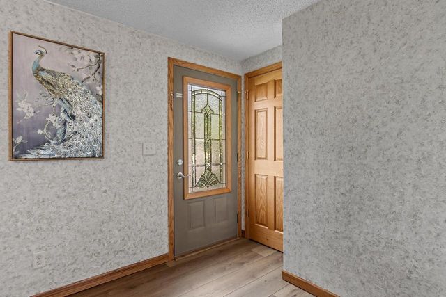 2345 BRANTWOOD DRIVE, Neenah, WI 54956