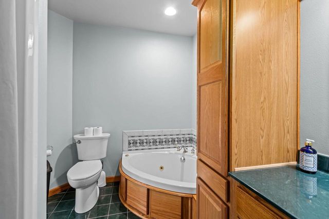 2345 BRANTWOOD DRIVE, Neenah, WI 54956