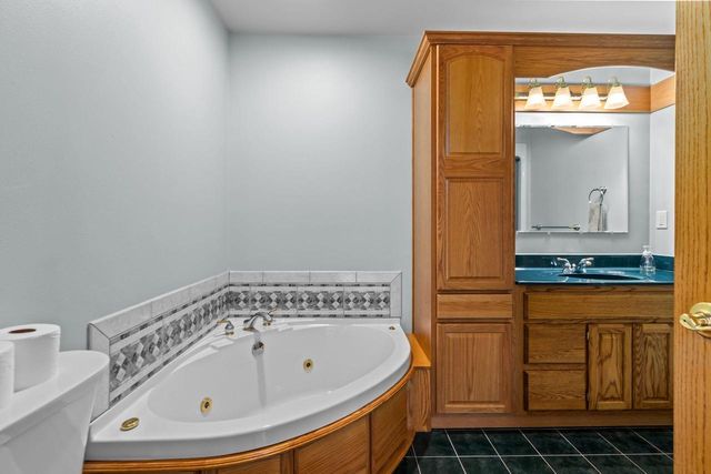 2345 BRANTWOOD DRIVE, Neenah, WI 54956