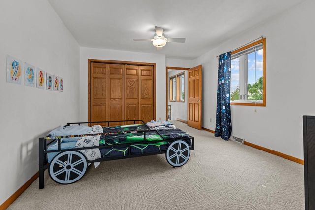 2345 BRANTWOOD DRIVE, Neenah, WI 54956