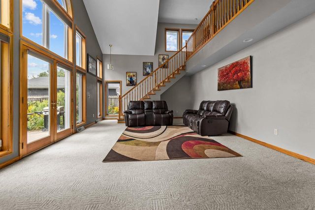 2345 BRANTWOOD DRIVE, Neenah, WI 54956