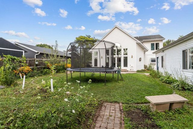 2345 BRANTWOOD DRIVE, Neenah, WI 54956