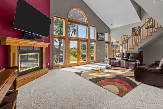 2345 BRANTWOOD DRIVE, Neenah, WI 54956