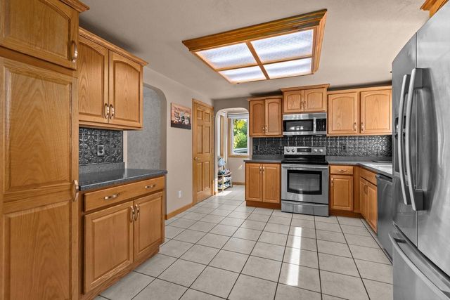 2345 BRANTWOOD DRIVE, Neenah, WI 54956