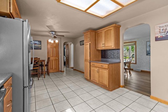 2345 BRANTWOOD DRIVE, Neenah, WI 54956