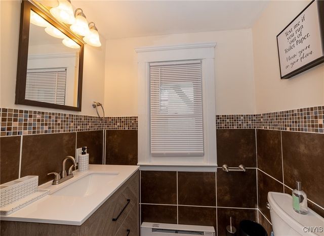 312 Hall Ave, Geddes, NY 13209