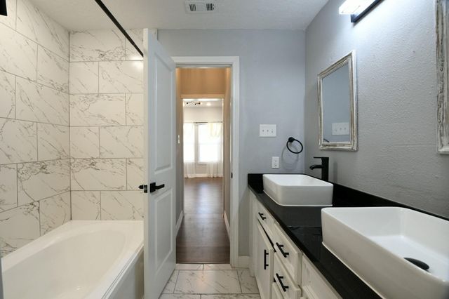 2119 Carter Street, Houston, TX 77008