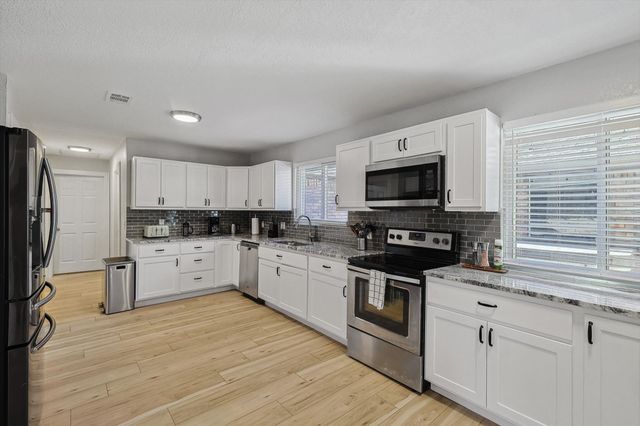 3209 Treehouse Lane, Plano, TX 75075