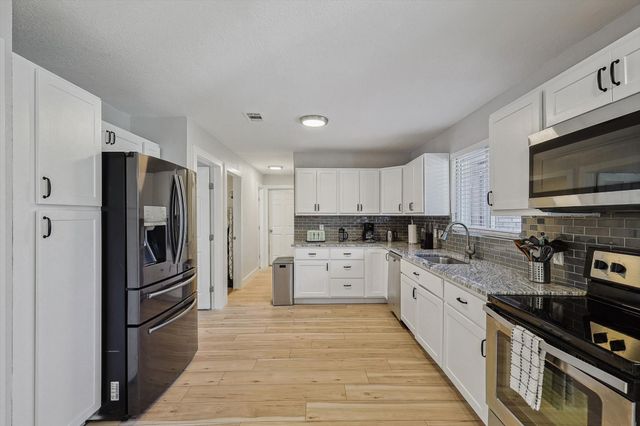 3209 Treehouse Lane, Plano, TX 75075