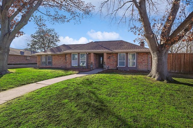 3209 Treehouse Lane, Plano, TX 75075