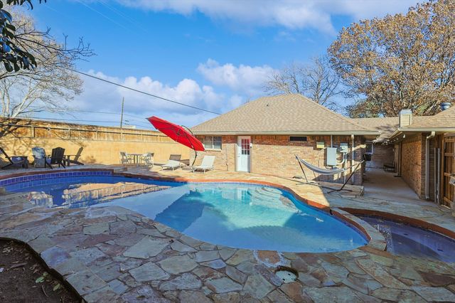 3209 Treehouse Lane, Plano, TX 75075