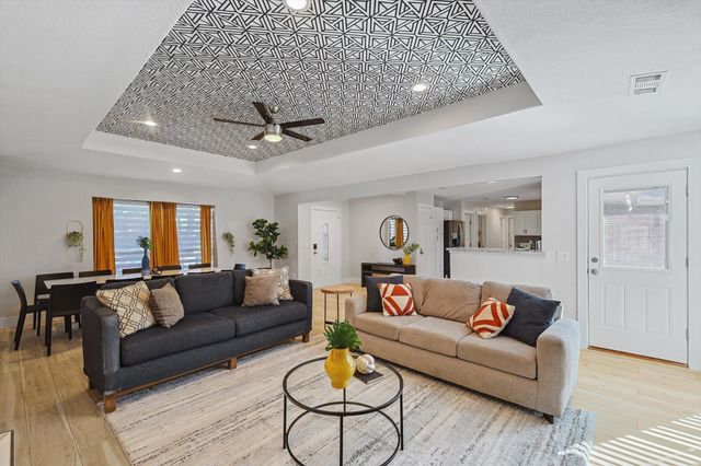 3209 Treehouse Lane, Plano, TX 75075