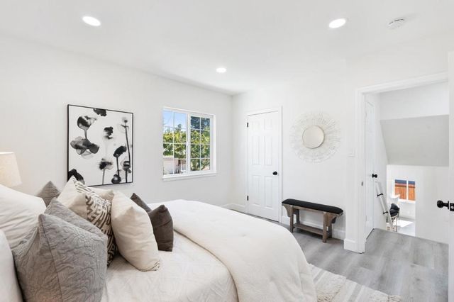 904 Larkspur Drive, Burlingame, CA 94010