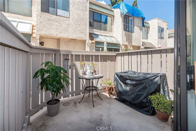 1734 N Verdugo 23, Glendale, CA 91208