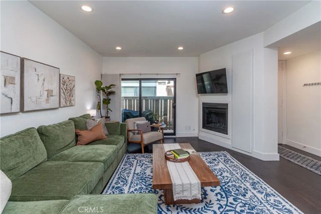 1734 N Verdugo 23, Glendale, CA 91208