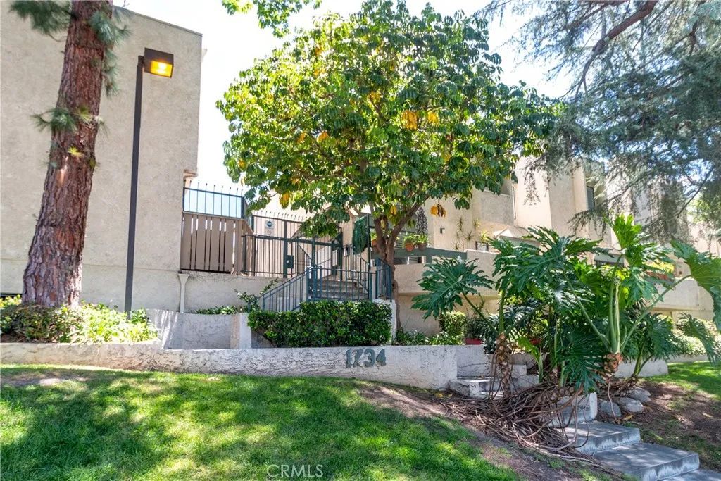 1734 N Verdugo 23, Glendale, CA 91208