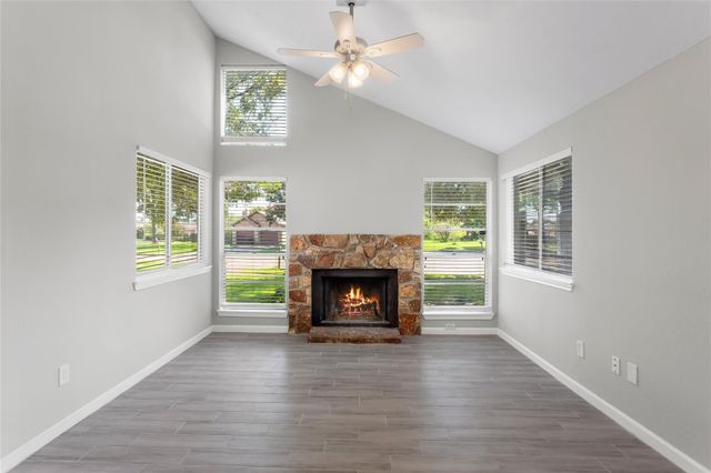 5403 Carousel Circle, Baytown, TX 77521