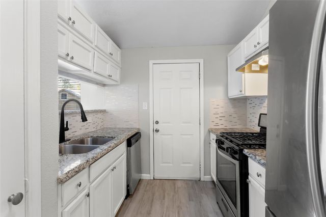 5403 Carousel Circle, Baytown, TX 77521