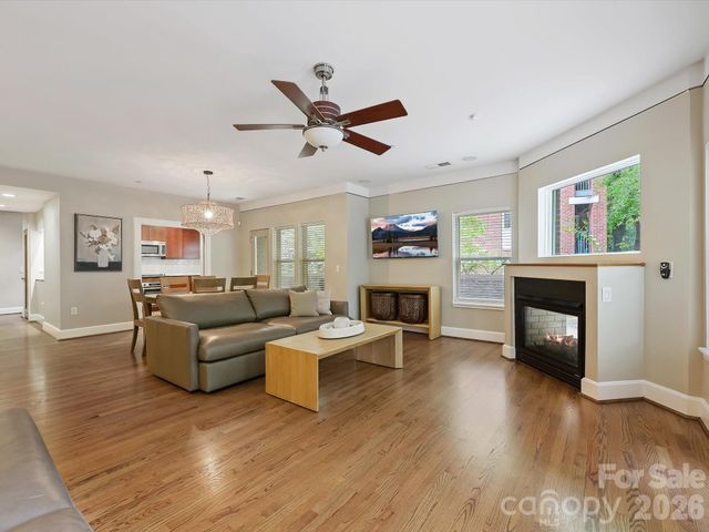 420 Queens Road, Charlotte, NC 28207