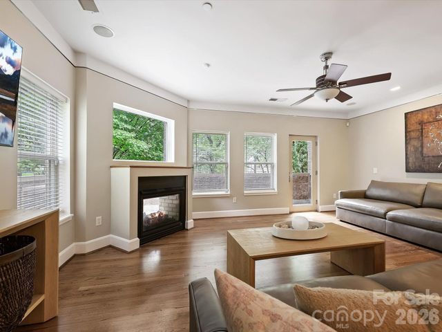 420 Queens Road, Charlotte, NC 28207