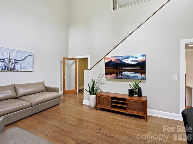 420 Queens Road, Charlotte, NC 28207