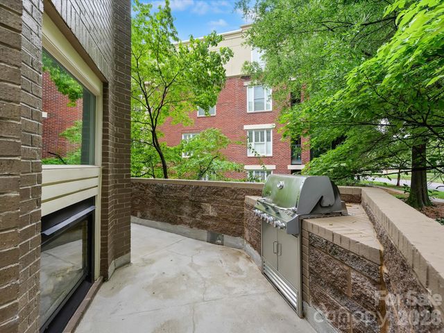 420 Queens Road, Charlotte, NC 28207