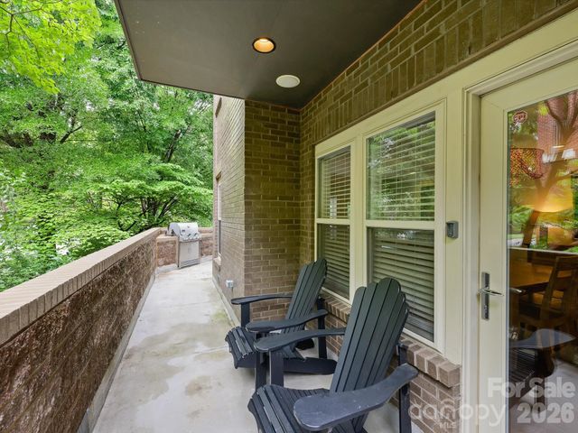 420 Queens Road, Charlotte, NC 28207