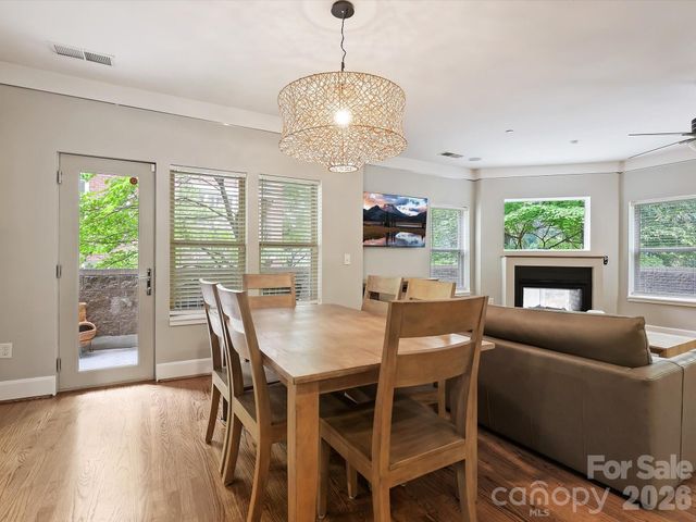 420 Queens Road, Charlotte, NC 28207