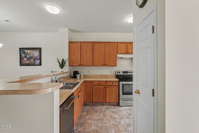 3021 White Cloud Circle, Apex, NC 27502