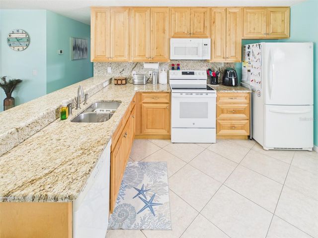 1546 LOZANO AVENUE, The Villages, FL 32159