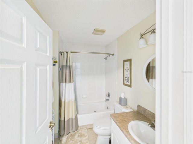 1546 LOZANO AVENUE, The Villages, FL 32159