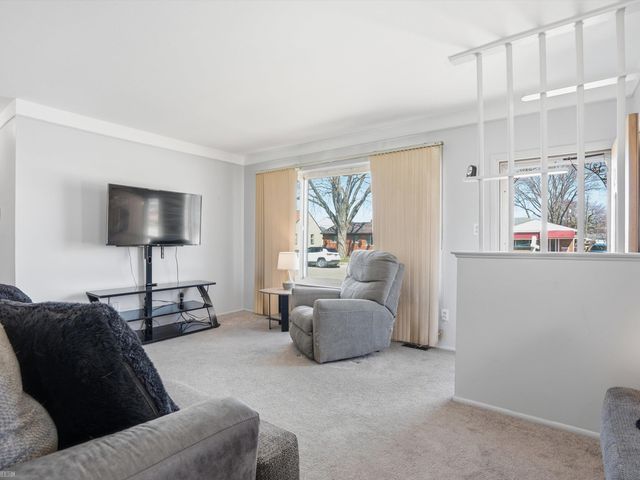 21612 Bon Brae Street, St Clair Shores, MI 48081