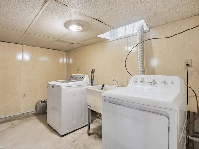 21612 Bon Brae Street, St Clair Shores, MI 48081